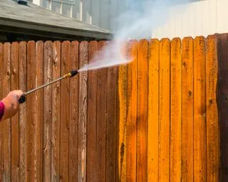 Fence Cleaning